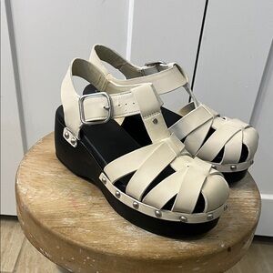 Circus Ny Jedda Studded Cream Platform Fisherman Sandals